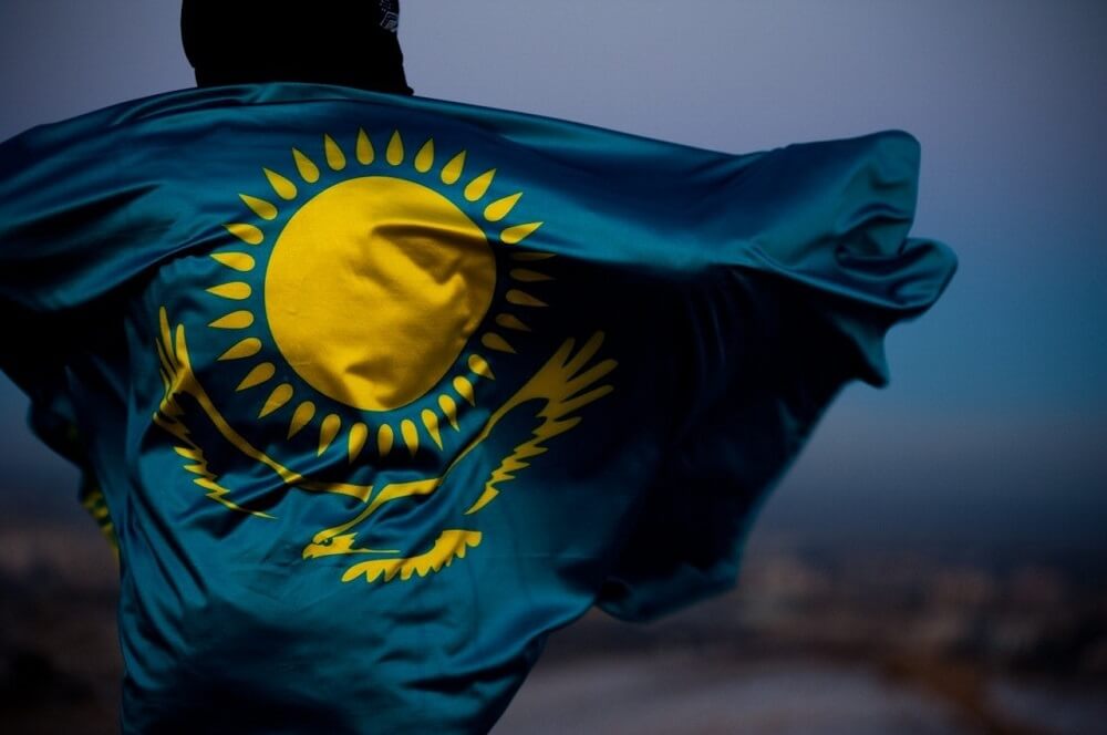 Политологи: Казахстан-стабильное государство в нестабильном мире