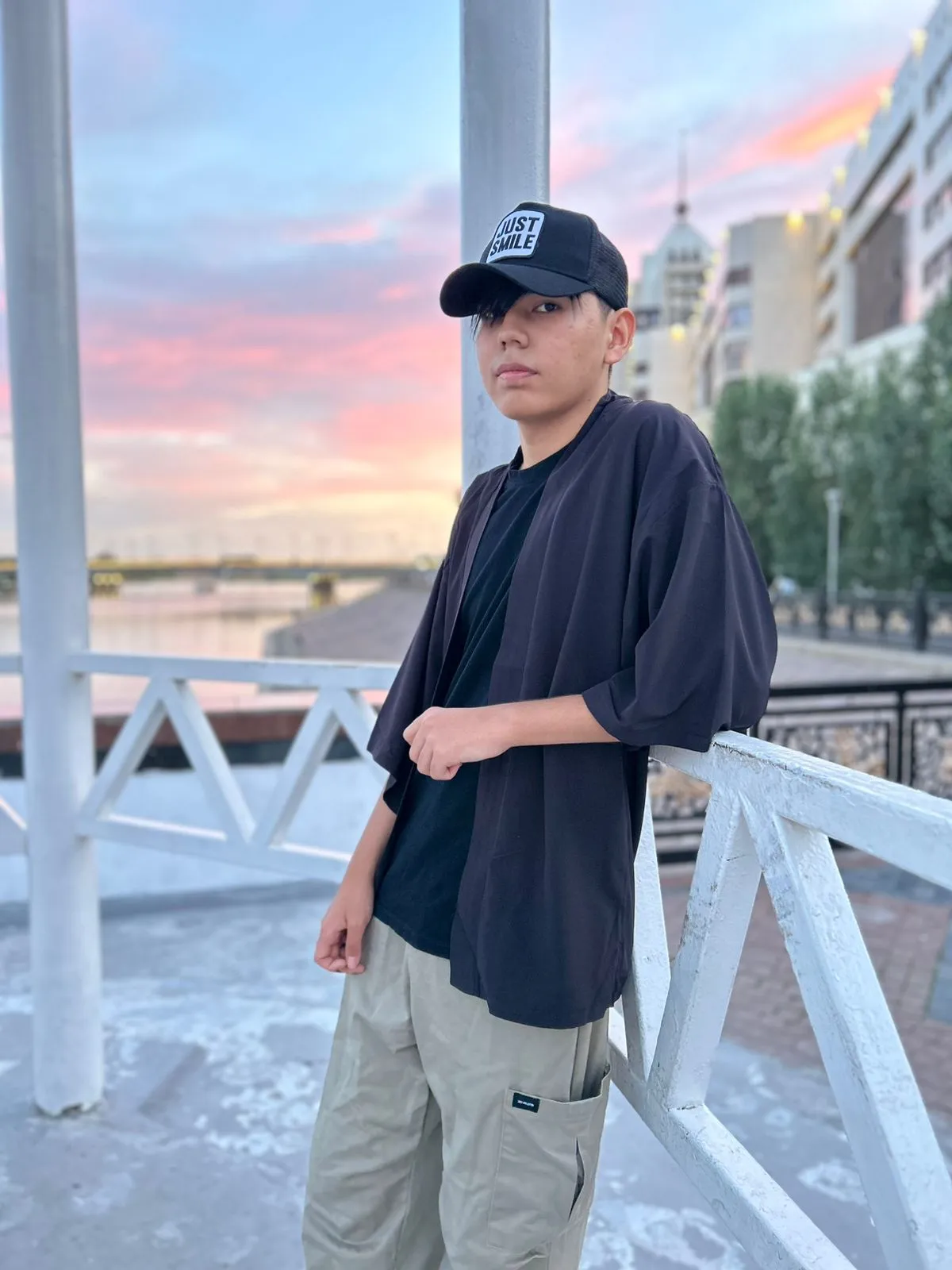 Санжар Абралиевтың жеке мұрағатынан алынған фотосурет