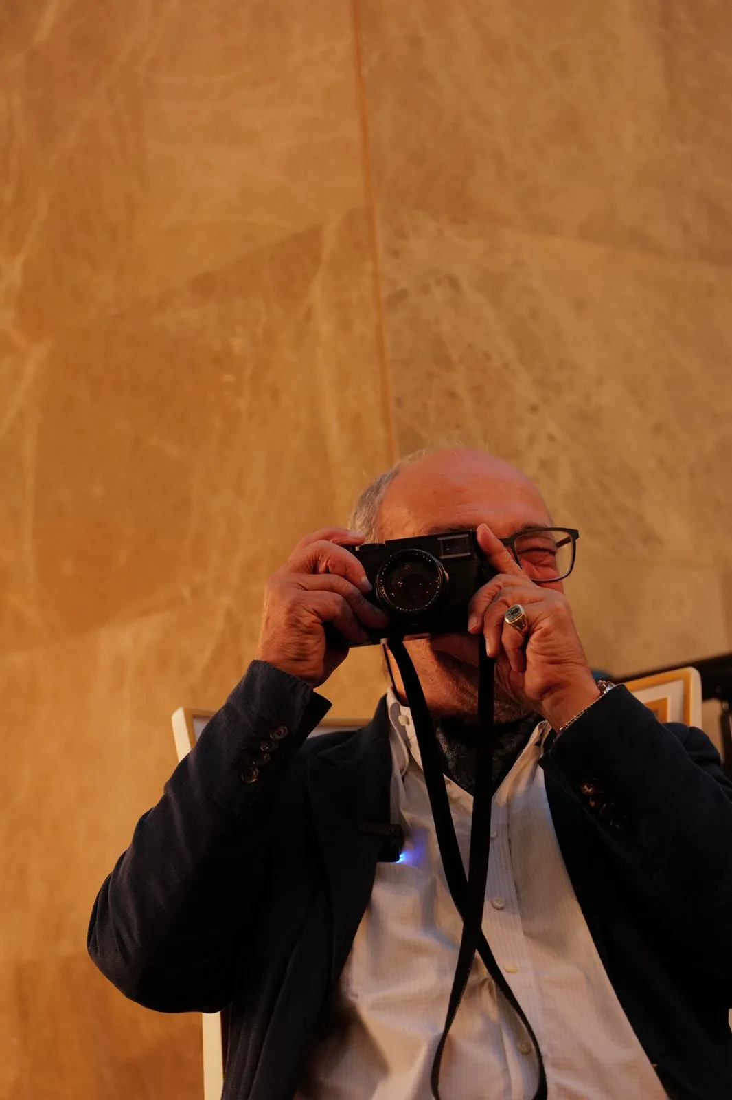 Первый салон Leica в Алматы