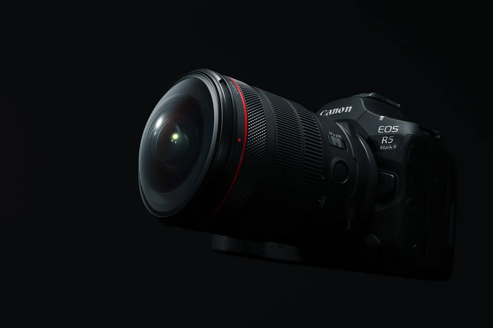 Сверхширокоугольные и нестандартные: два новых объектива Canon серии L для бескомпромиссной творческой свободы