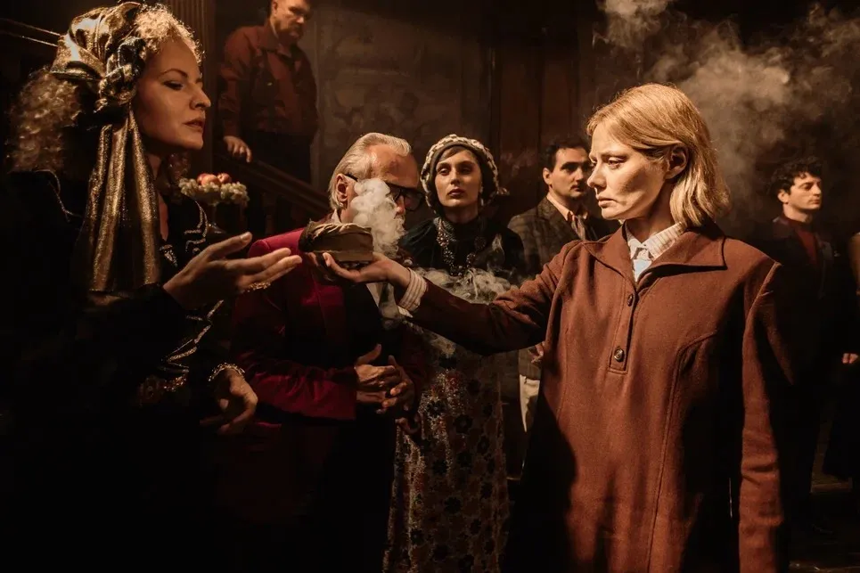 Премьера первых серий детективного триллера  «Страх над Невой. Огненный круг» состоится  9 апреля на Иви и 20 апреля на НТВ