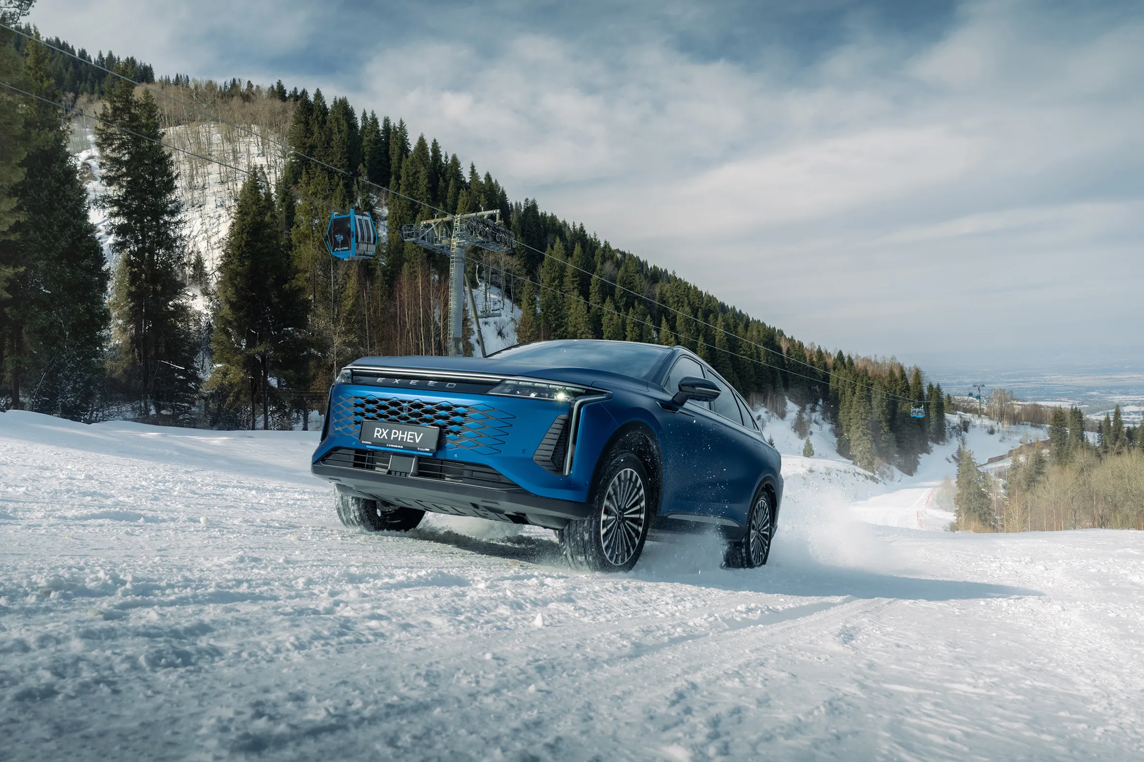 На высоте 2000 метров: EXEED RX PHEV доказал эффективность гибрида в глубоком снегу