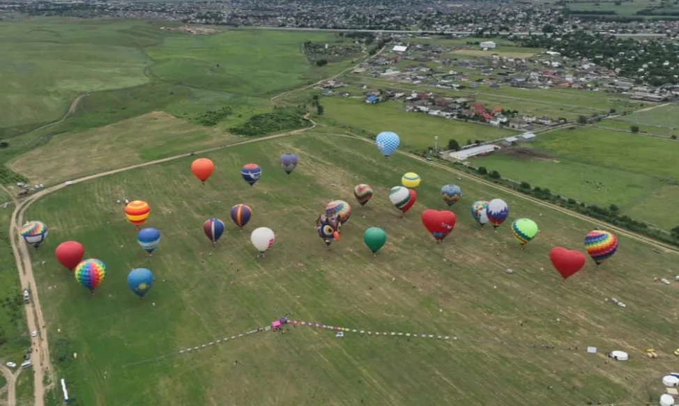 Qazaqstan International Balloon Festival собрал более 30 000 гостей