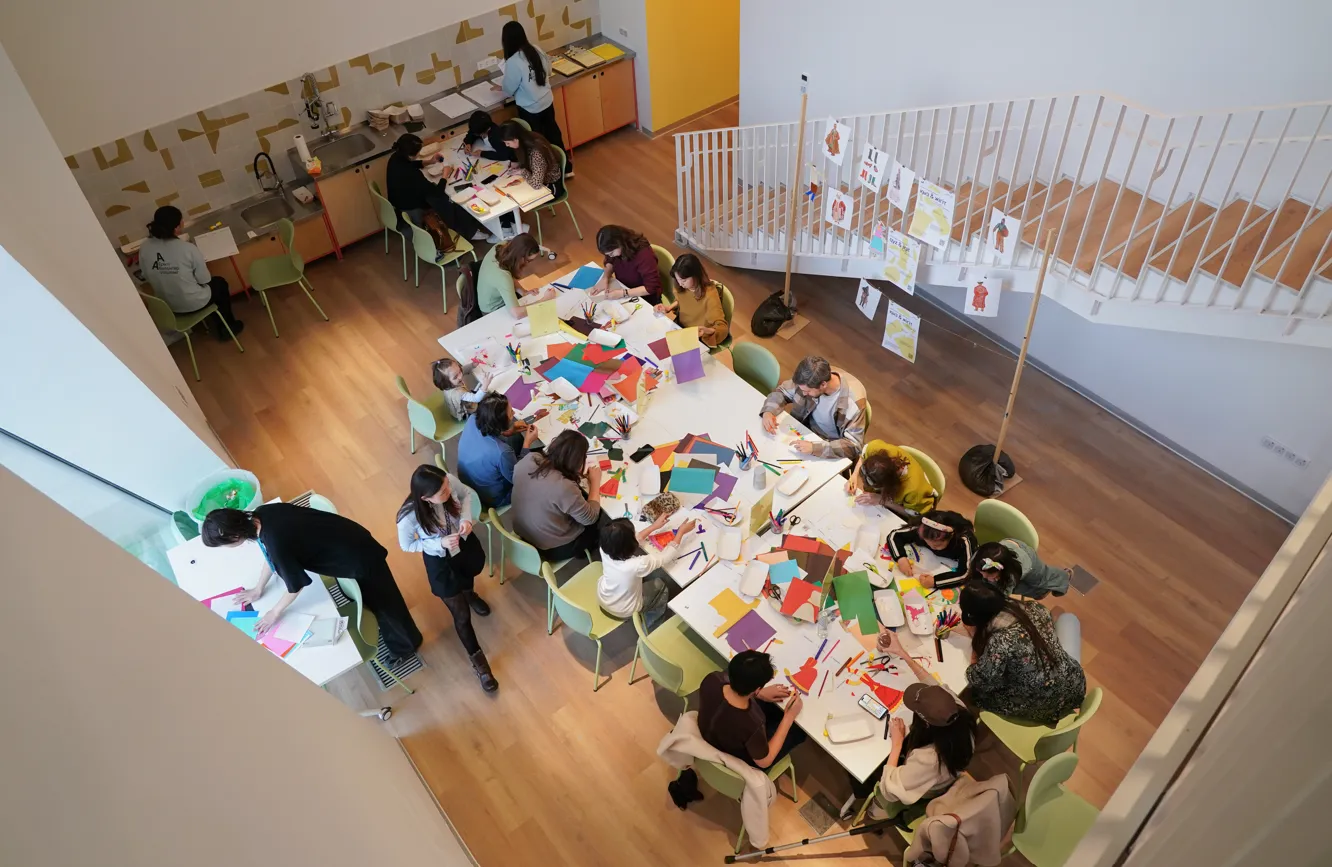 Chevron компаниясы Almaty Museum of Arts-тың білім беру платформасы – Şeberhana-ның тұңғыш серіктесі атанбақ